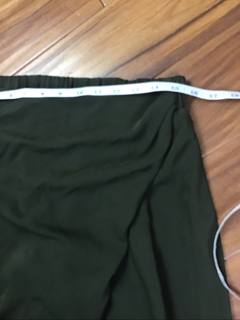 RUTI Olive Crepe Campbell Drape Pants Front Drape Straight Leg Style Size 3 (L) - Picture 8 of 14